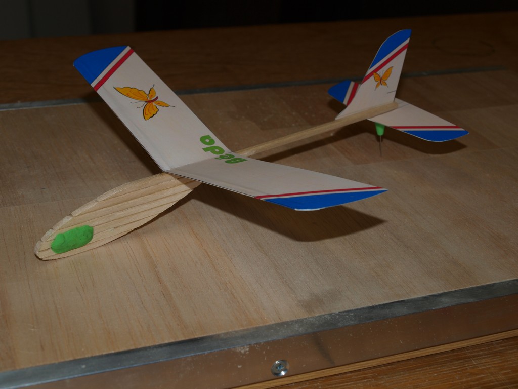 Část čtvrtá házedlo Béda